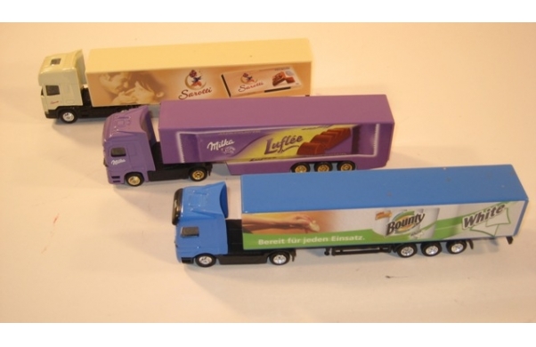 3 x Trucks, u.a. Milka