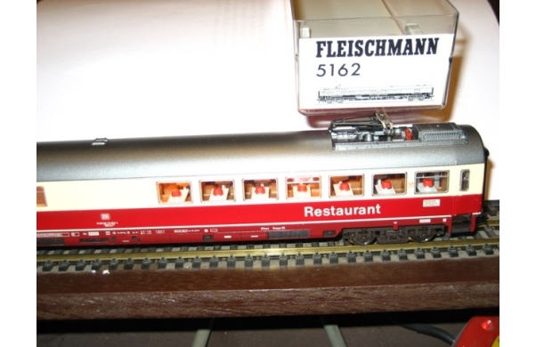 Fleischmann, Restaurantwagen, Beleuchtung