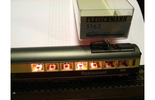 Fleischmann, Restaurantwagen, Beleuchtung
