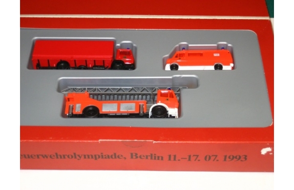 Feuerwehrolympiade, Berlin 1993, drei Einsatzfahrzeuge