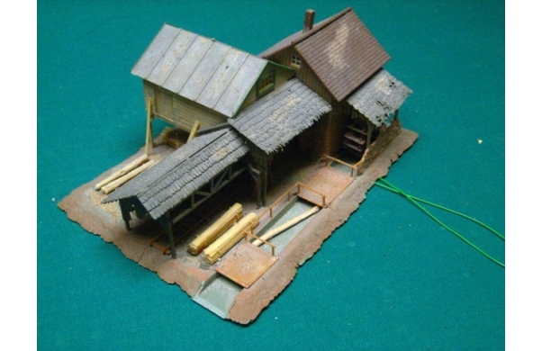 Sägewerk mit Motor