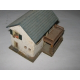 Holzmodell, Haus mit Balkon