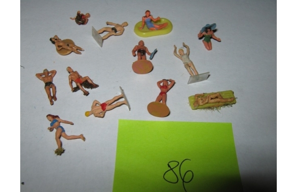 13 x Badefiguren