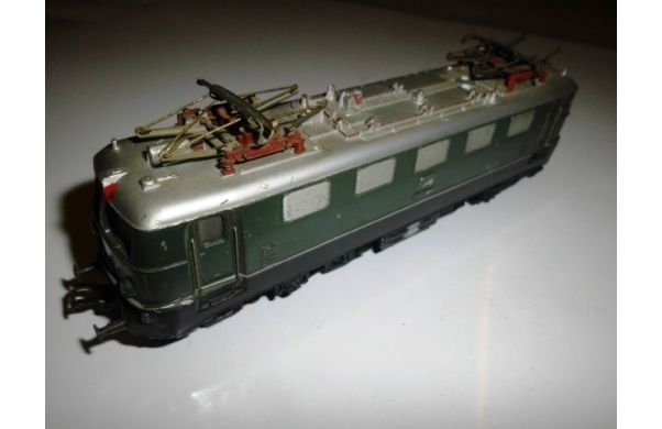 E41024, E-Lok grün