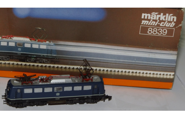 BR 110, blau