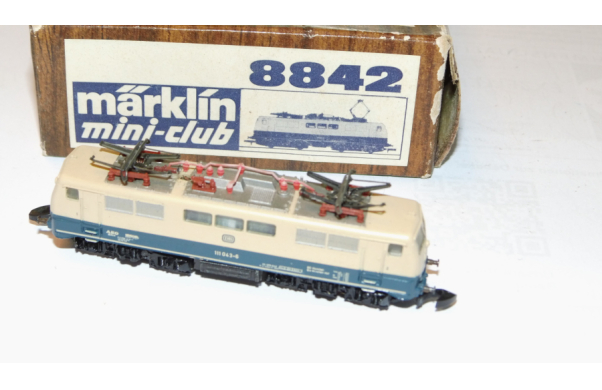 E 111, beige/blau