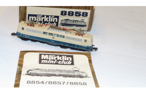 E-Lok, 151, beige blau