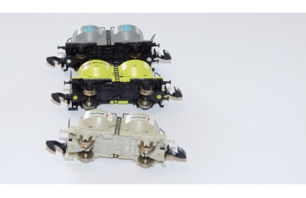 3 x Staubgutwagen,