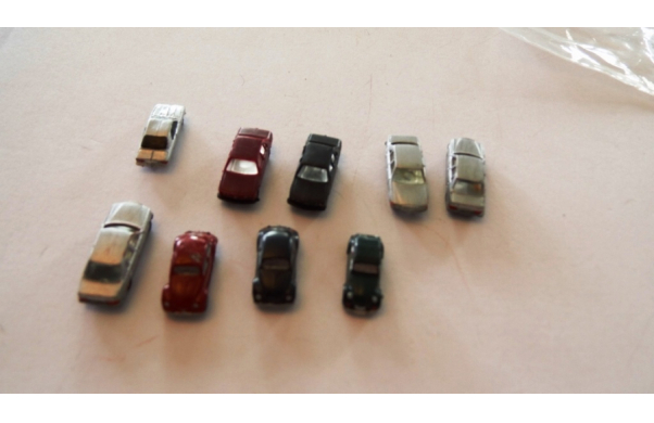 9 x Pkws