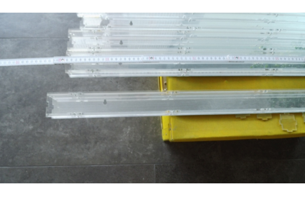 5 x Plexiglasvitrinen, 100cm x ca, 5 cm